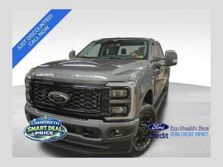 2026 Ford Super Duty F-350 SRW XLT