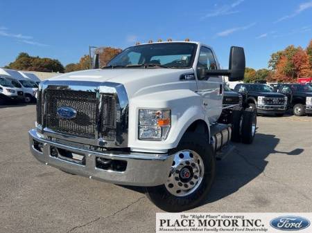 2025 Ford F-750SD Base
