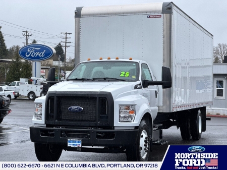 2025 Ford F-650 Straight Frame Gas 26 FT Box TRUCK
