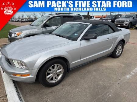 2007 Ford Mustang V6 Deluxe