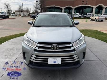 2017 Toyota Highlander LE