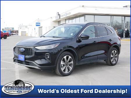 2025 Ford Escape Platinum