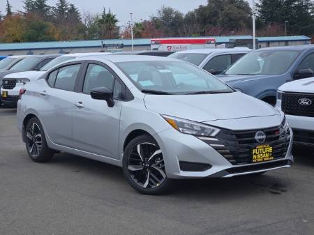 2025 Nissan Versa 1.6 SR