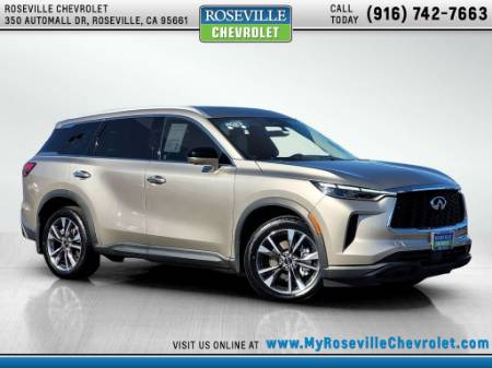 2023 INFINITI QX60 LUXE