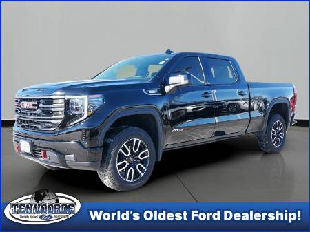 2025 GMC Sierra 1500 AT4