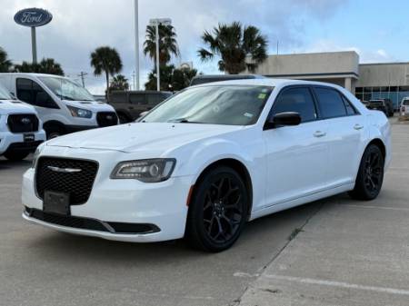 2020 Chrysler 300 Touring