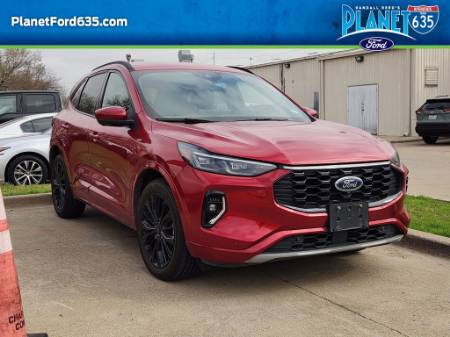 2023 Ford Escape ST-Line Elite