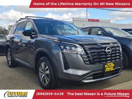 2026 Nissan Pathfinder SL
