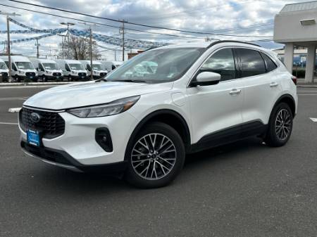 2025 Ford Escape Plug-In Hybrid Base