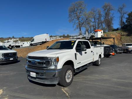 2021 Ford Super Duty F-350 SRW Chassis Cab XLT