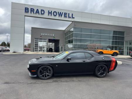 2016 Dodge Challenger 392 Hemi Scat Pack Shaker