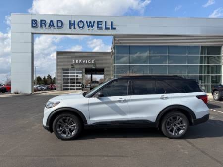 2026 Ford Explorer Active (200A)