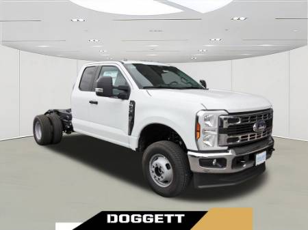 2025 Ford Super Duty F-350 DRW XL