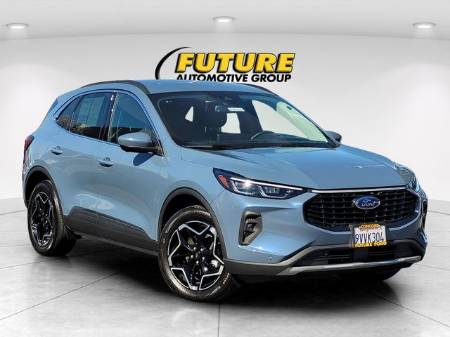 2025 Ford Escape Hybrid Platinum