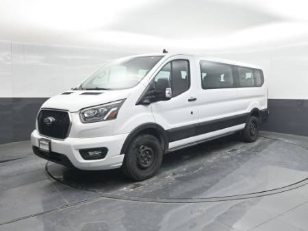 2023 Ford Transit Passenger Wagon XLT
