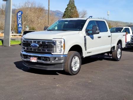 2026 Ford Super Duty F-350 SRW XLT