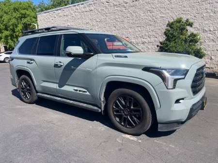 2024 Toyota Sequoia SR5