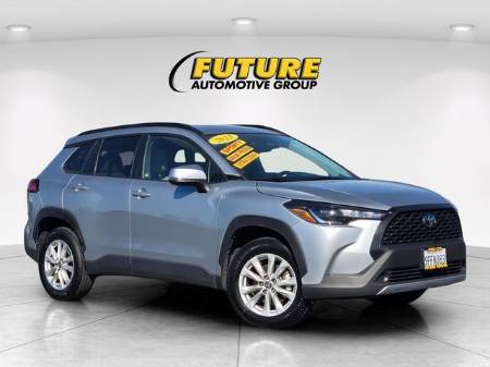 2023 Toyota Corolla Cross LE
