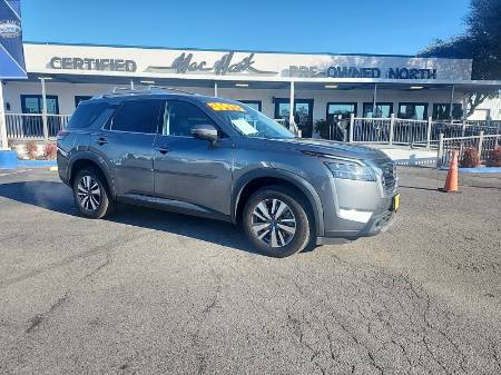 2023 Nissan Pathfinder SL
