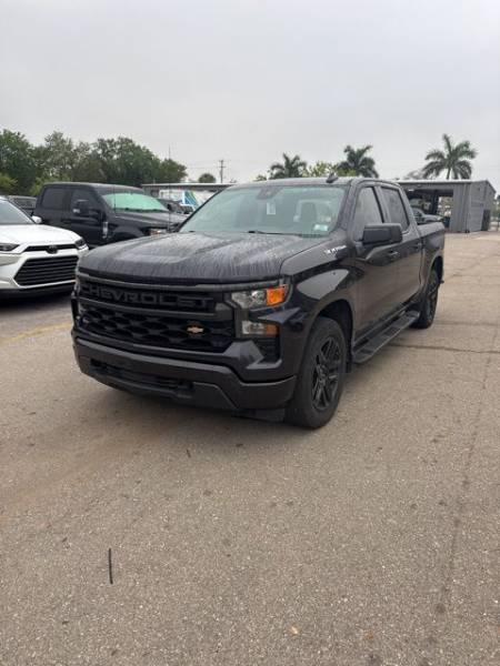 2022 Chevrolet Silverado 1500 Custom