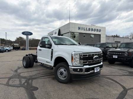 2026 Ford Super Duty F-350 DRW XL