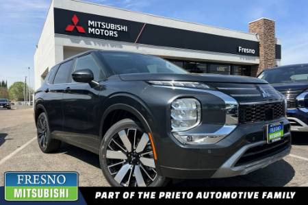 2026 Mitsubishi Outlander SE