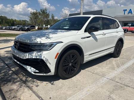 2022 Volkswagen Tiguan 2.0T SE R-Line Black