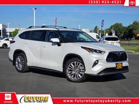 2026 Toyota Highlander Hybrid Platinum