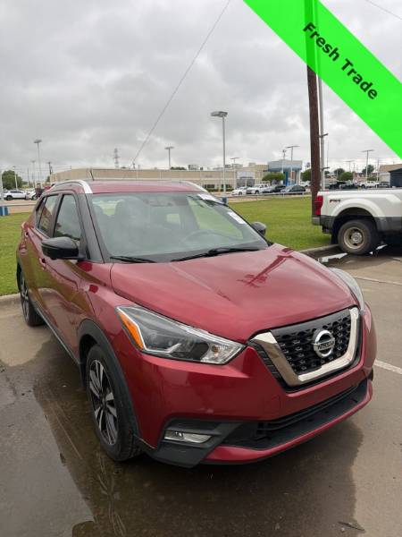 2019 Nissan Kicks SR