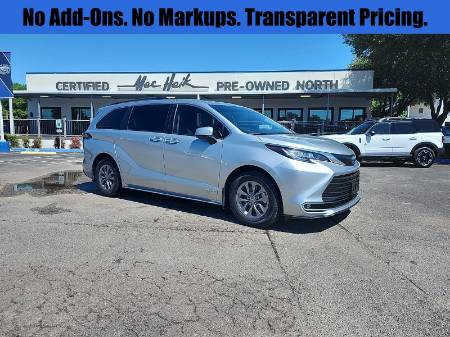 2021 Toyota Sienna XLE