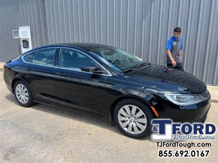 2015 Chrysler 200 LX