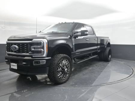 2023 Ford Super Duty F-350 DRW Platinum
