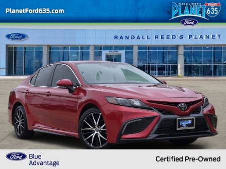 2022 Toyota Camry SE