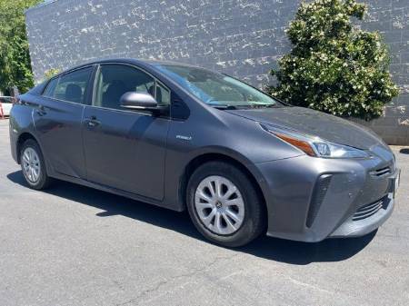 2020 Toyota Prius LE