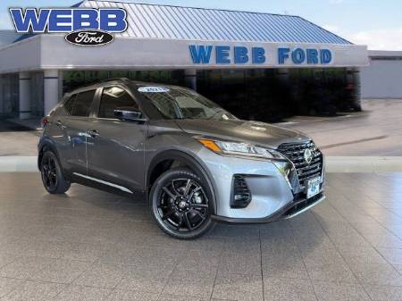 2021 Nissan Kicks SR