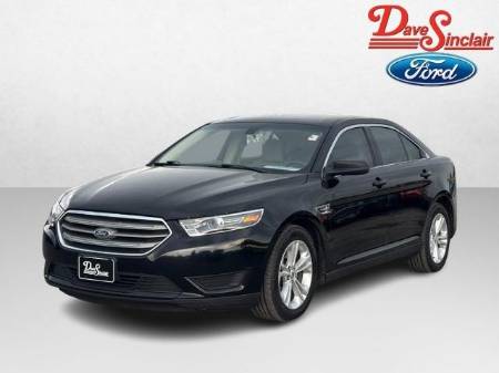 2017 Ford Taurus SE