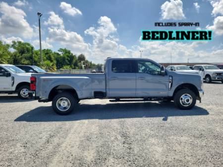 2026 Ford Super Duty F-350 DRW LARIAT