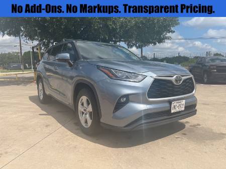 2022 Toyota Highlander LE
