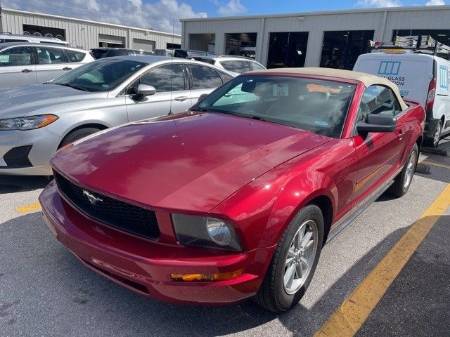 2007 Ford Mustang V6 Deluxe