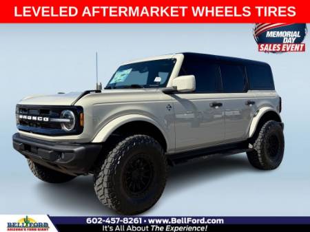 2026 Ford Bronco Outer Banks