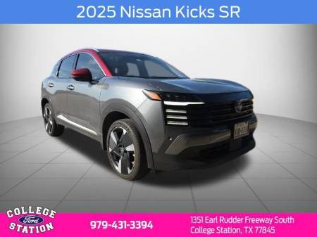 2025 Nissan Kicks SR