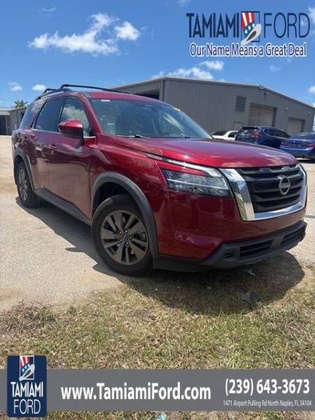 2022 Nissan Pathfinder SV
