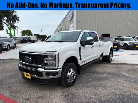 2026 Ford Super Duty F-350 DRW LARIAT