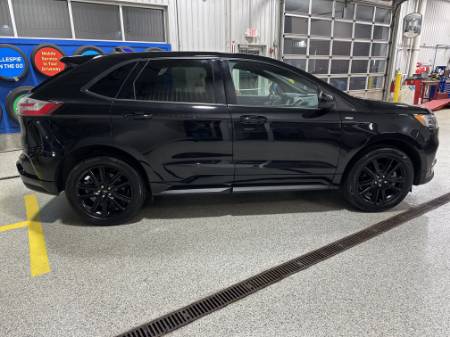 2024 Ford Edge ST Line