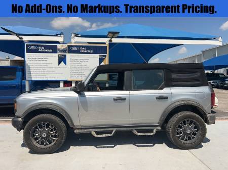 2023 Ford Bronco Base