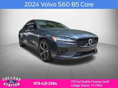 2024 Volvo S60 B5 Core Dark Theme