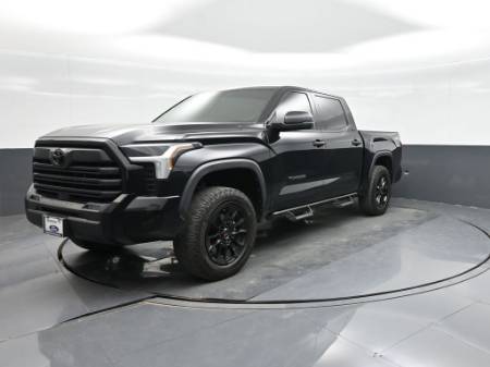 2022 Toyota Tundra 2WD SR5