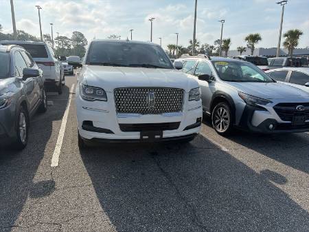 2022 Lincoln Navigator L Reserve
