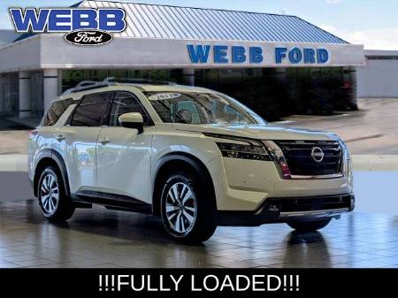 2023 Nissan Pathfinder SL