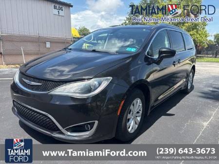 2020 Chrysler Pacifica Touring L